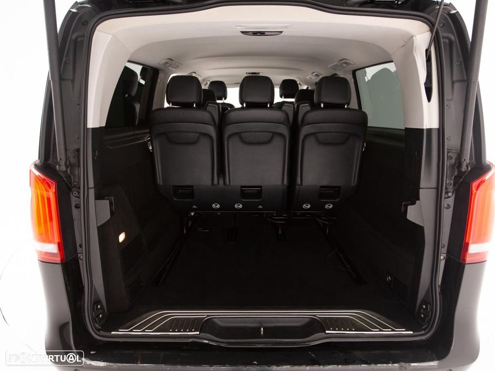 Mercedes-Benz V 220 CDI Compacto Aut. - 15