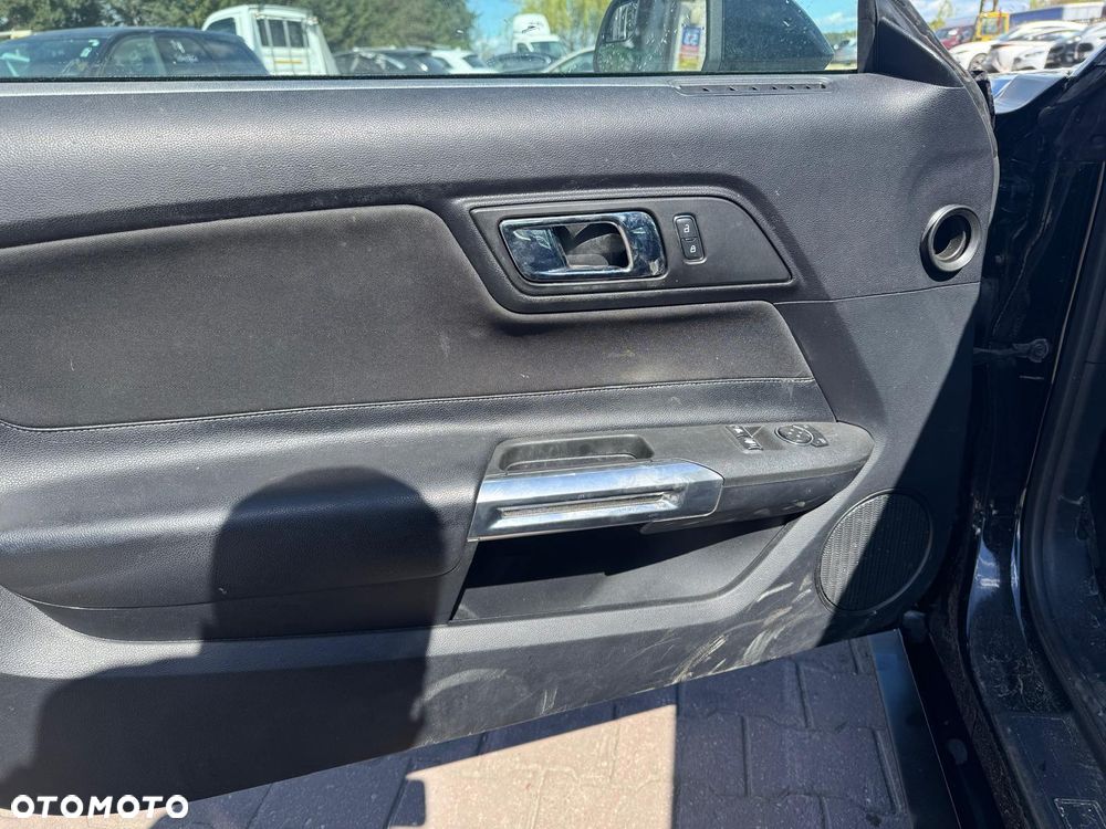 Ford Mustang 3.7 V6 - 10