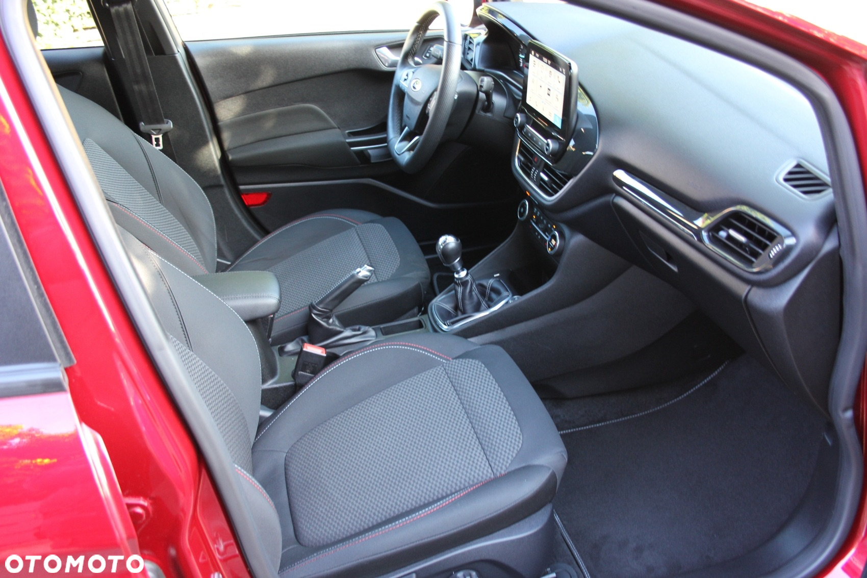 Ford Fiesta 1.0 EcoBoost Start-Stop ST-LINE - 19