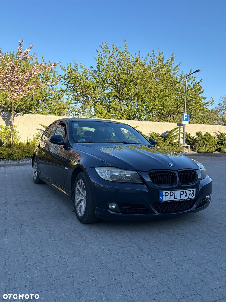 BMW Seria 3 318d - 6