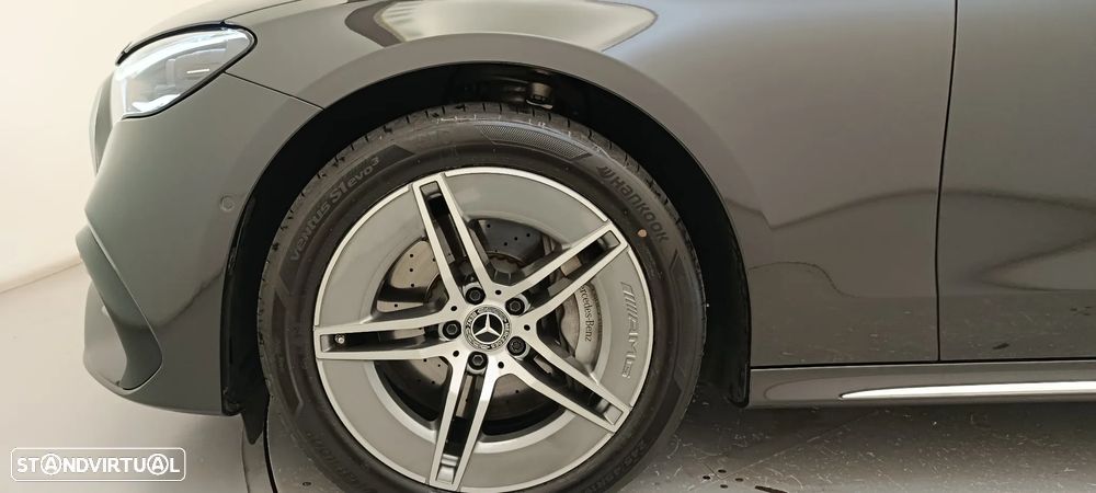 Mercedes-Benz E 300 Standard - 17