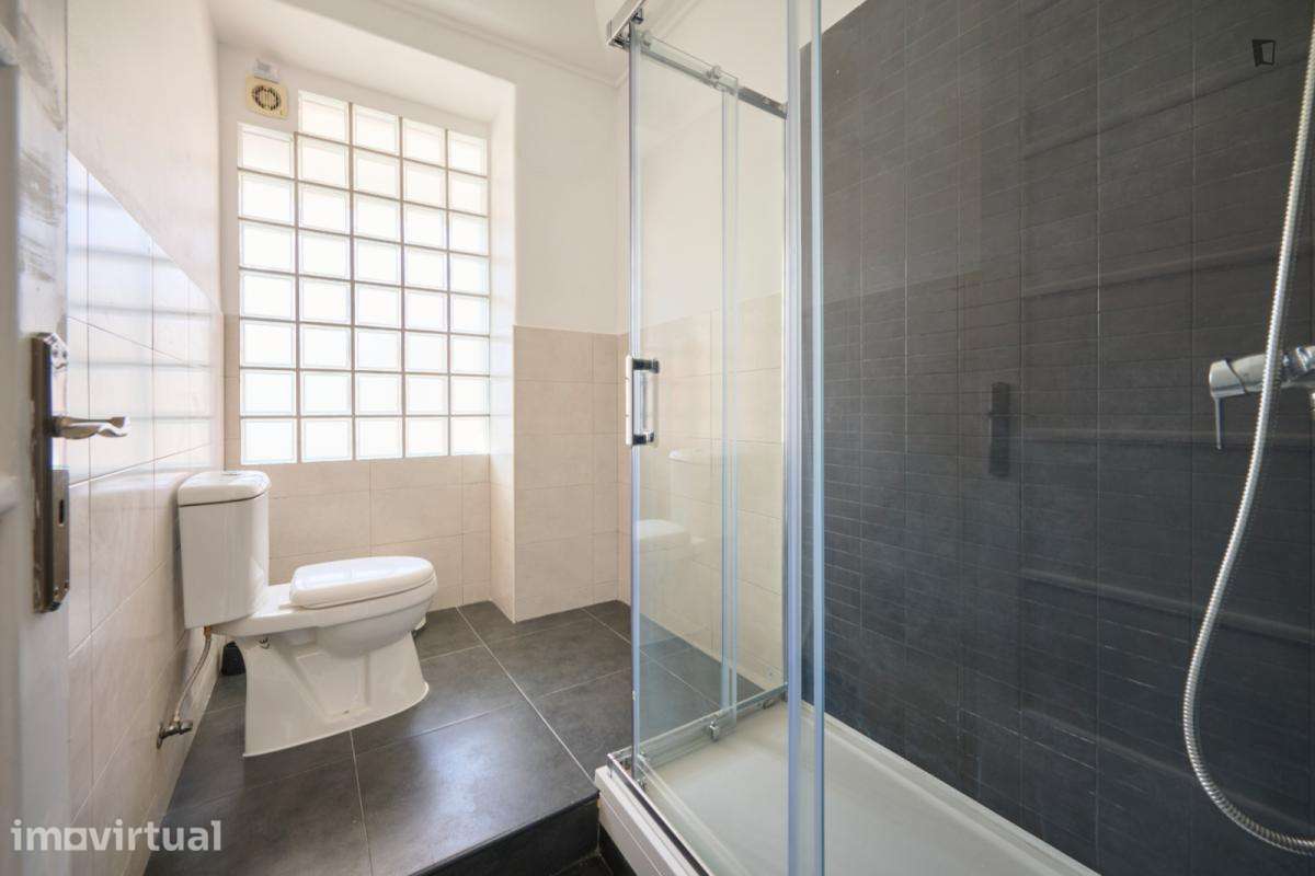 Quarto - localizado em Saldanha Lisbon - Grande imagem: 3/44