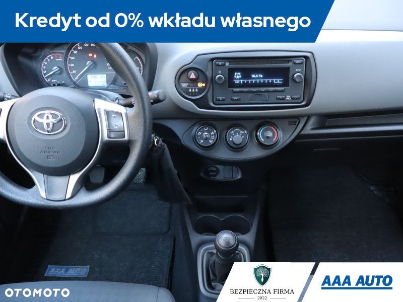 Toyota Yaris - 13
