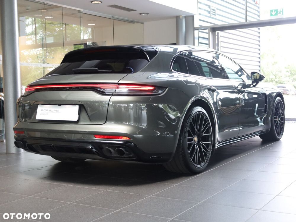 Porsche Panamera - 5
