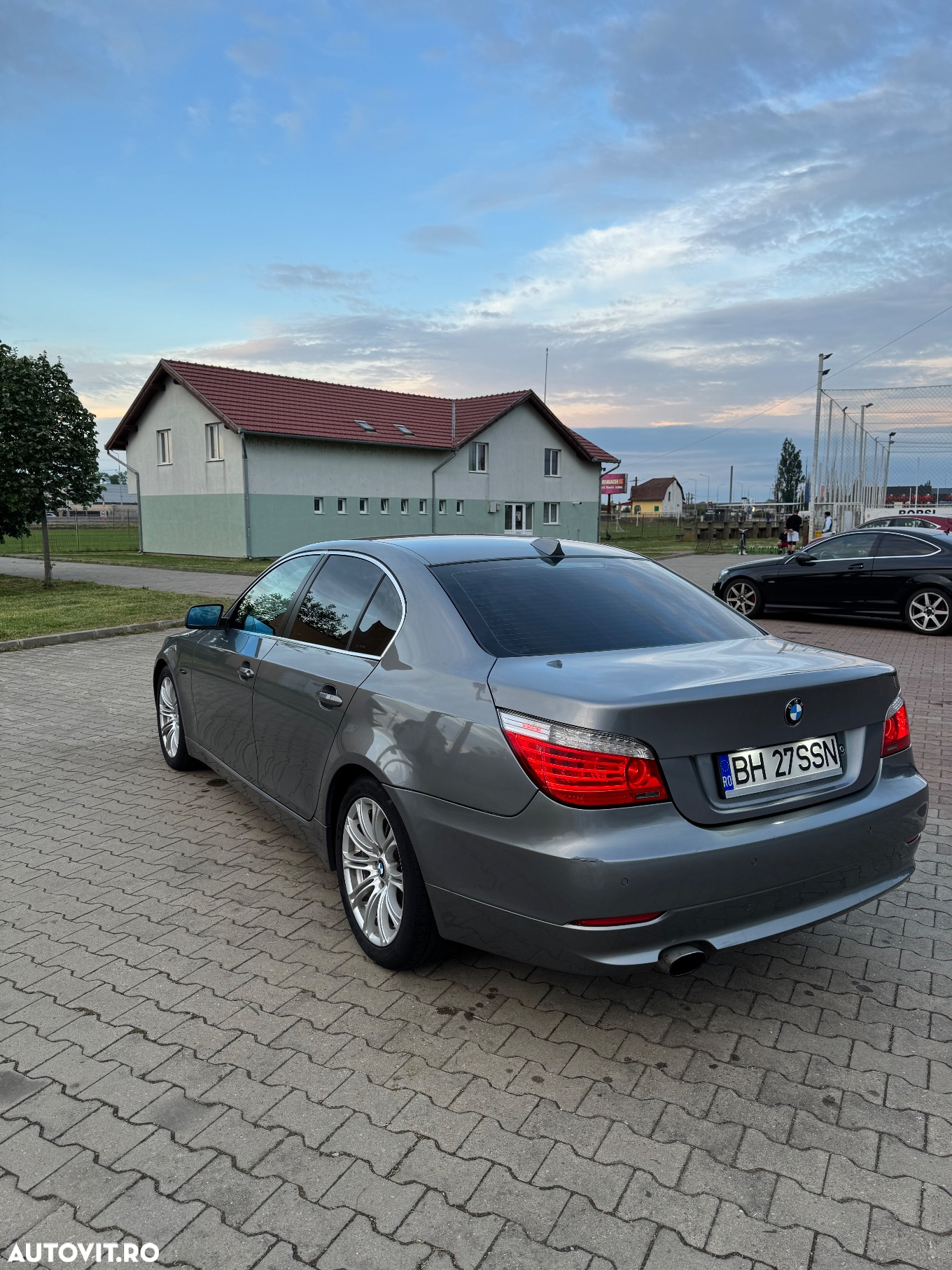 BMW Seria 5 520d - 3