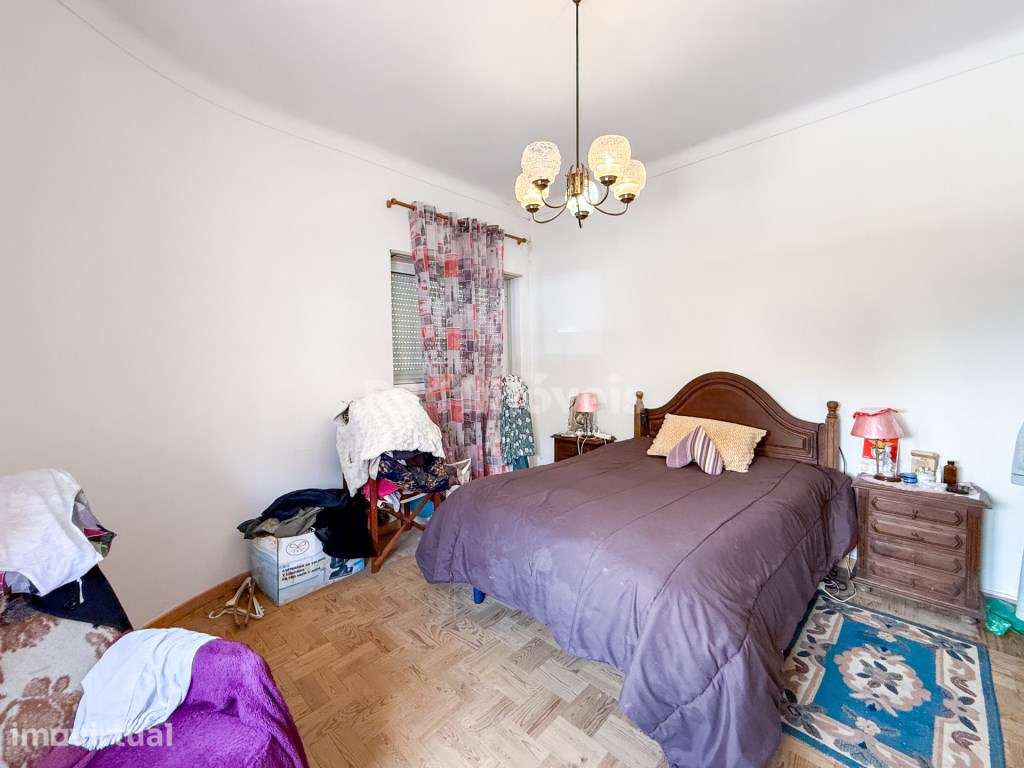 Apartamento T2 a nível do rés do chão com logradouro no centro do E... - Grande imagem: 3/27