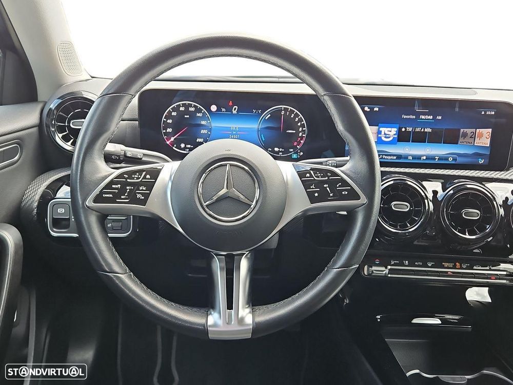 Mercedes-Benz A 250 e - 14