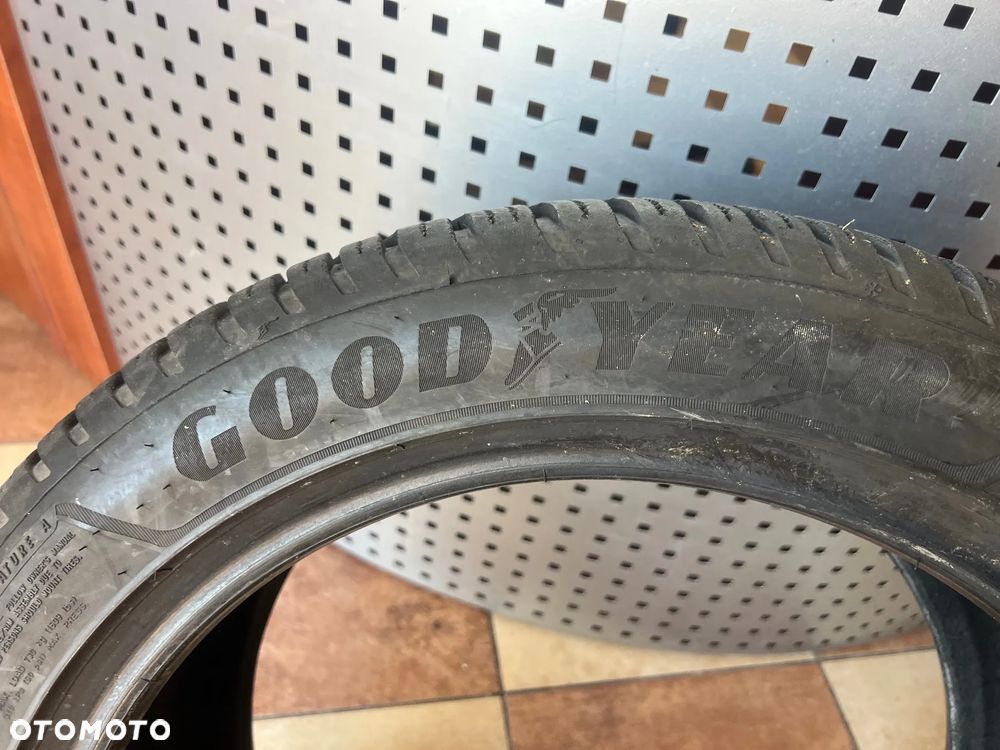OPONA OPONY GOODYEAR VECTOR 235/45/17 2024 - 2