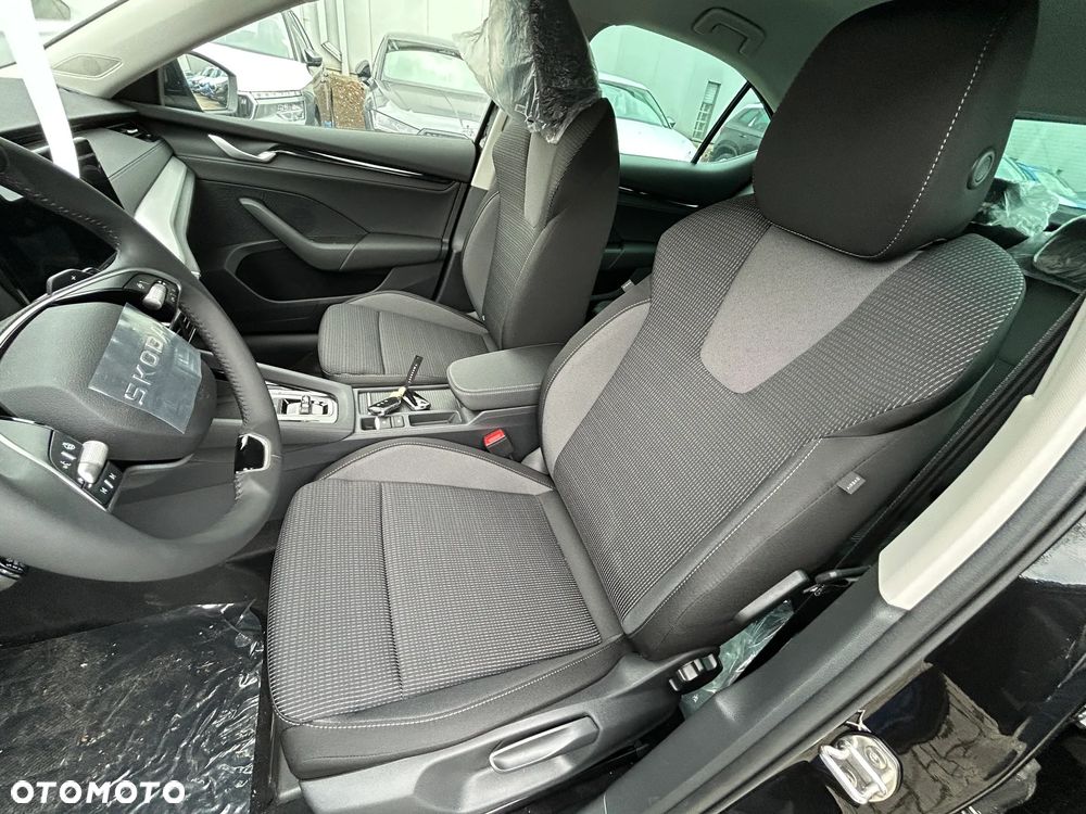 Skoda Octavia 1.5 TSI mHEV Drive Selection DSG - 14
