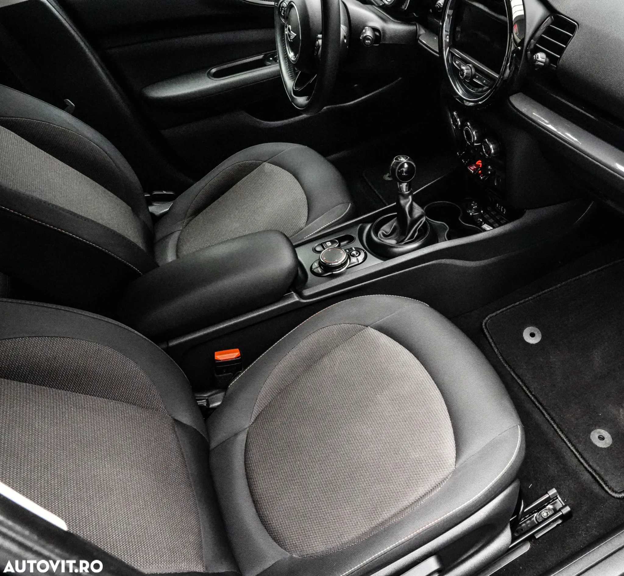 Mini Clubman - 13