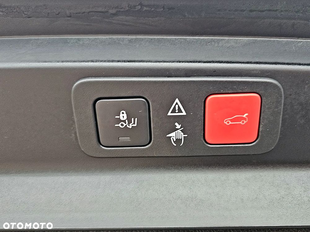 Peugeot 5008 BlueHDi 180 EAT8 GT - 21