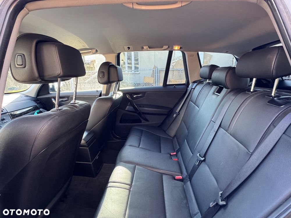 BMW X3 2.5si - 9