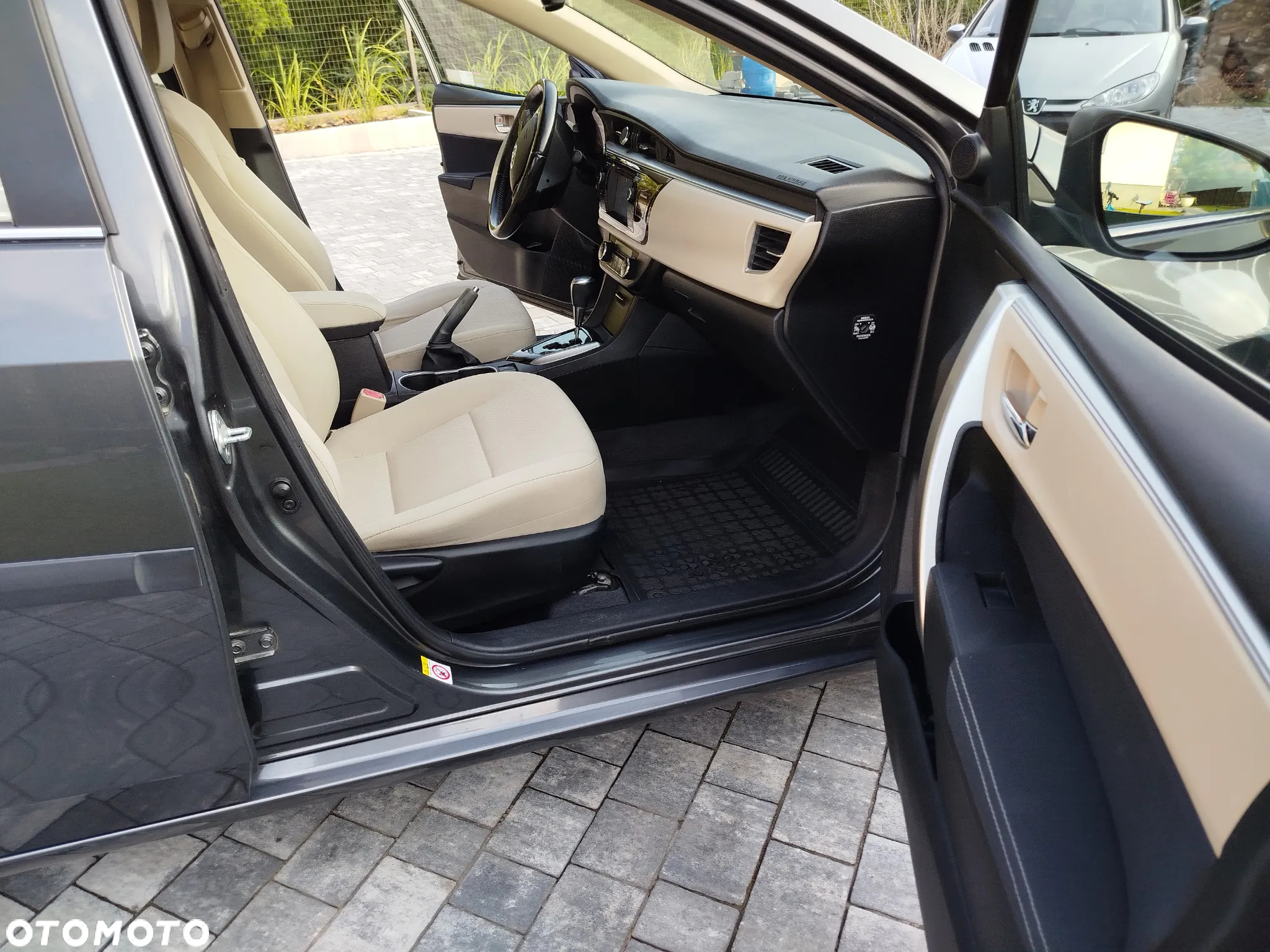 Toyota Corolla - 8
