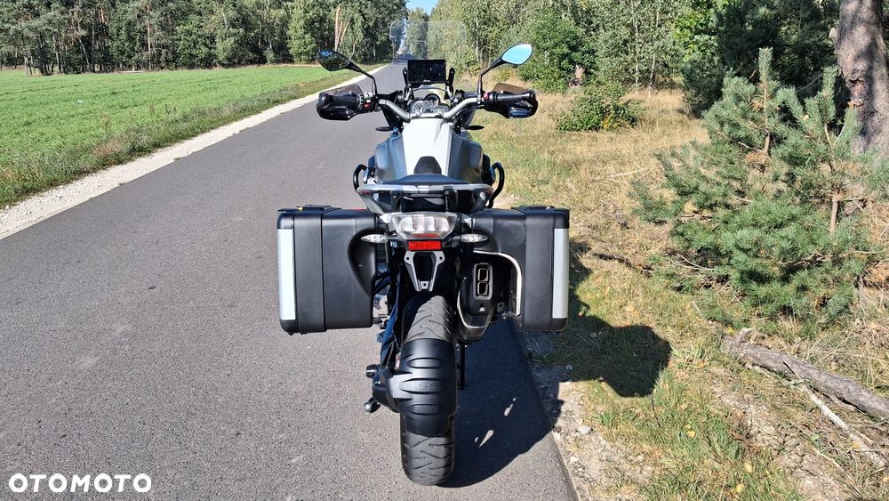 BMW R - 9