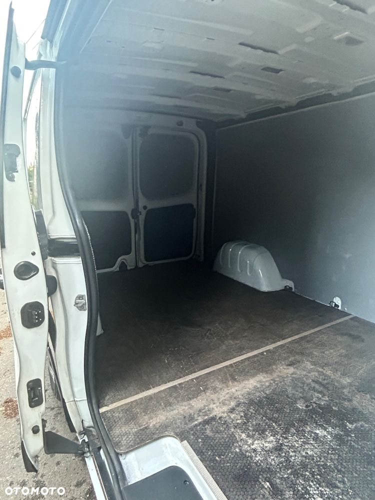Opel Vivaro - 16