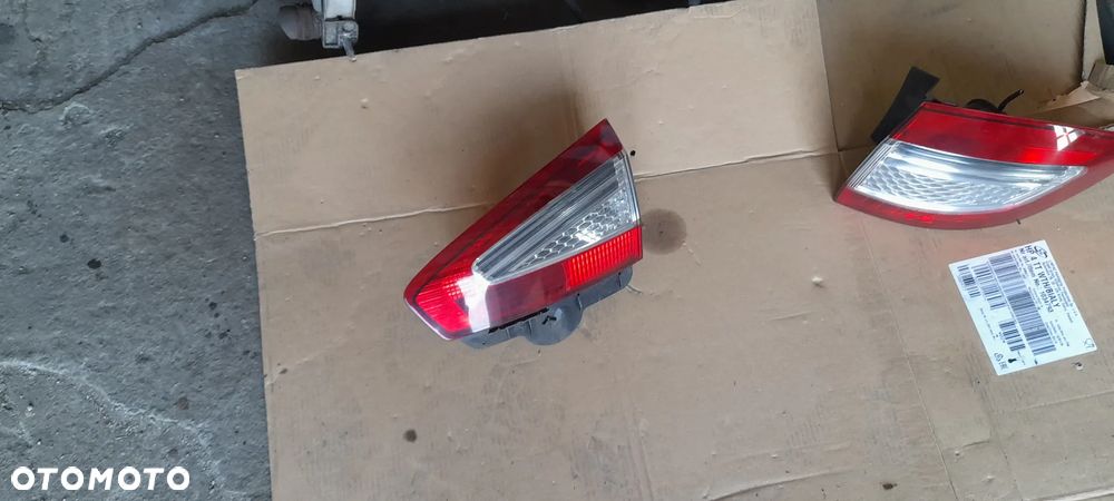 LAMPA PRAWA FORD MONDEO MK4 LIFT KOMBI - 4