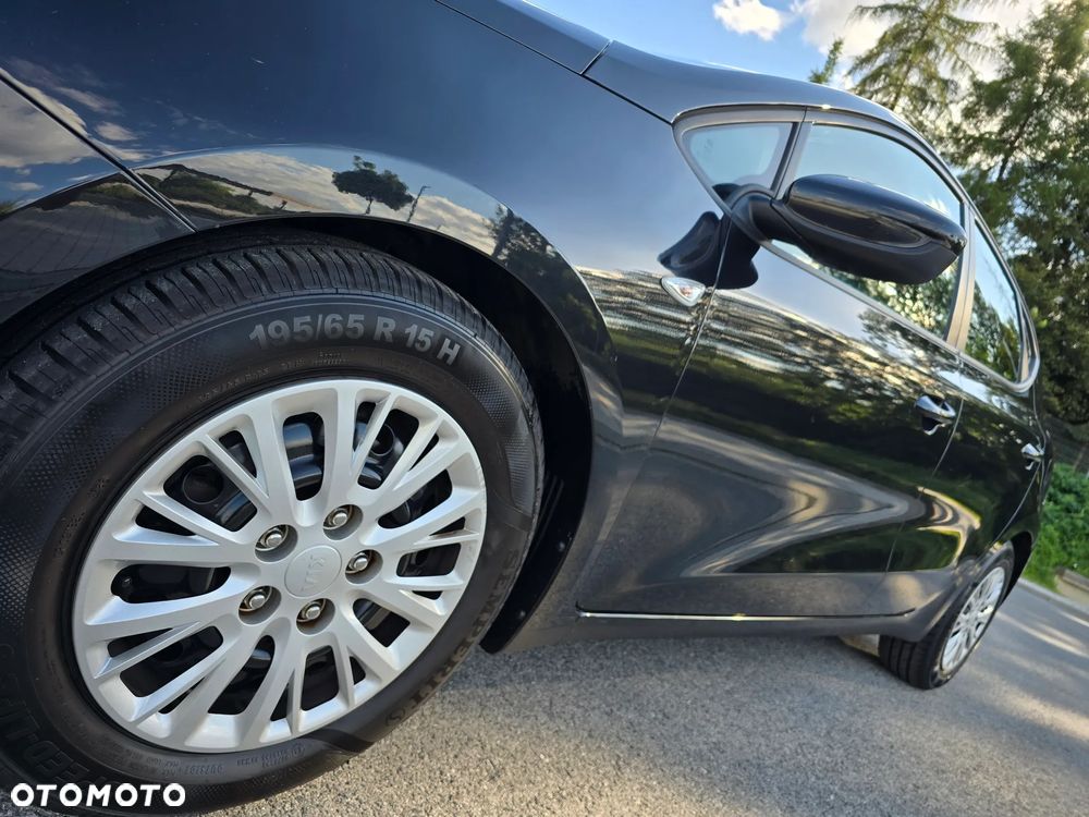 Kia Ceed - 29