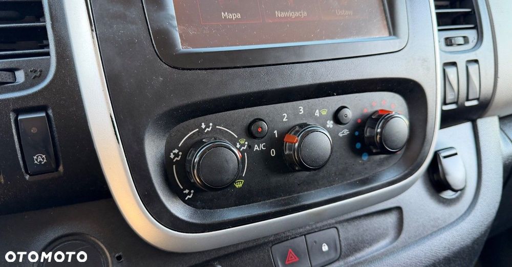 Renault Trafic - 31
