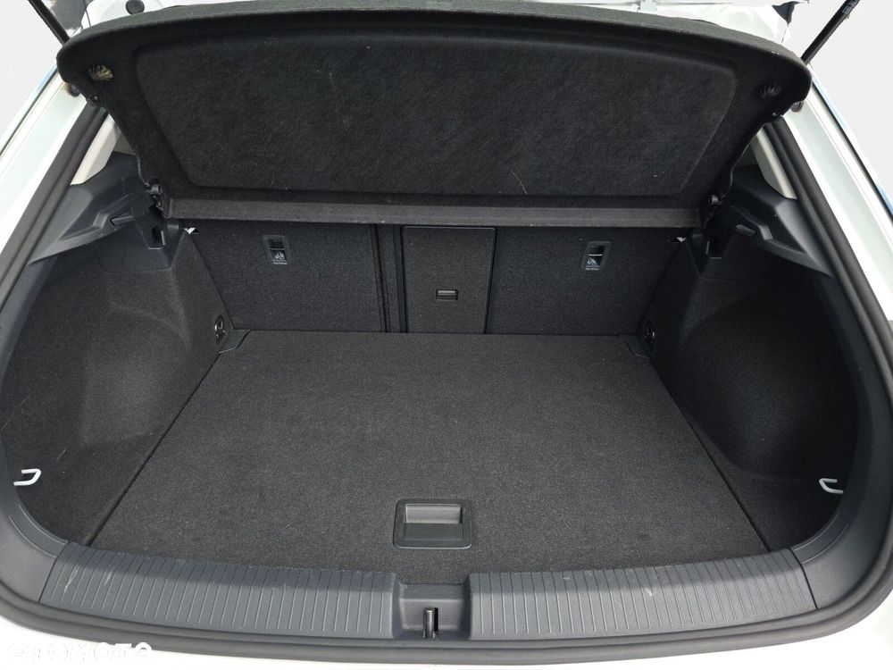 Volkswagen T-Roc - 27