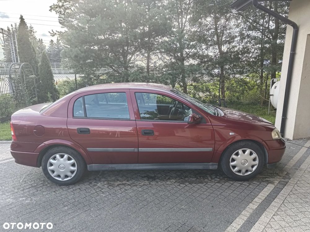 Opel Astra 1.6 16v 100 - 11
