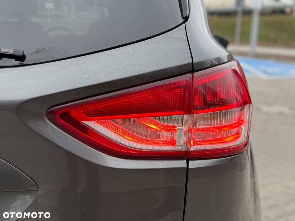 Ford Kuga 2.0 TDCi 4x4 Titanium - 13