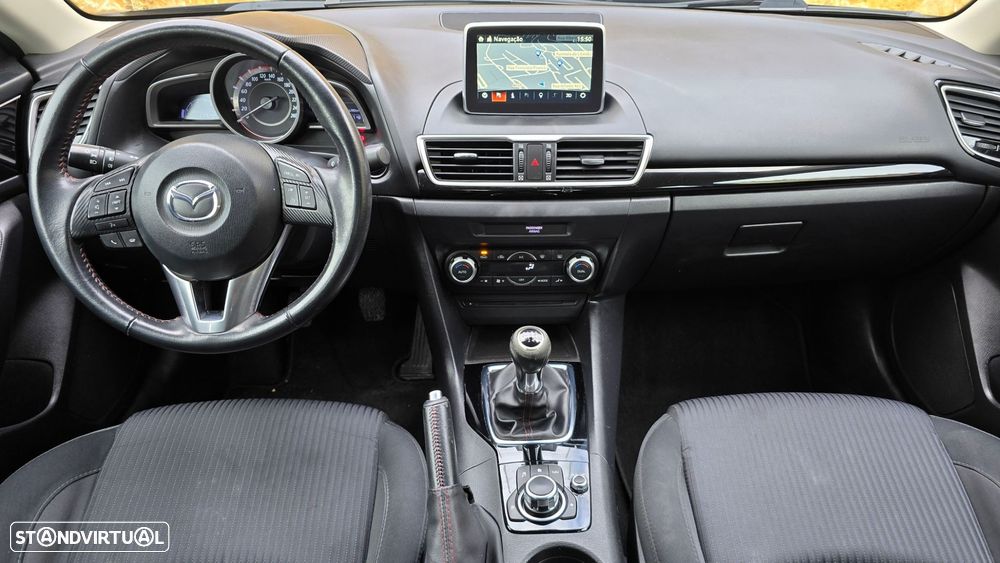 Mazda 3 Hatchback - 10