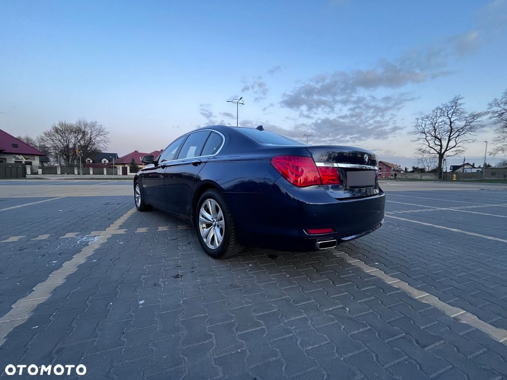 BMW Seria 7 740d xDrive - 3