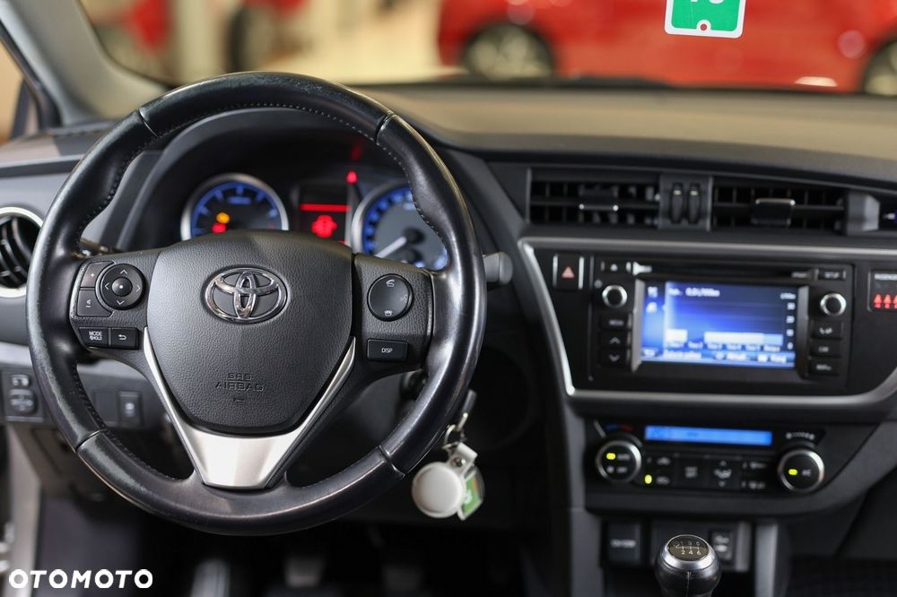 Toyota Auris - 26