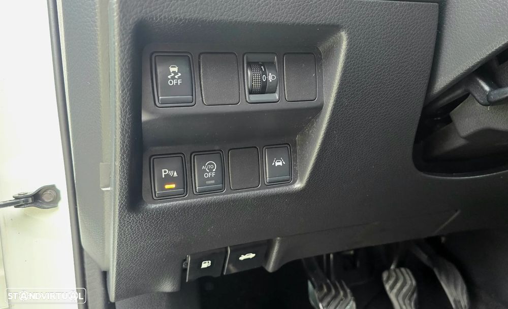 Nissan Qashqai 1.2 DIG-T N-Connecta RS 18 - 12