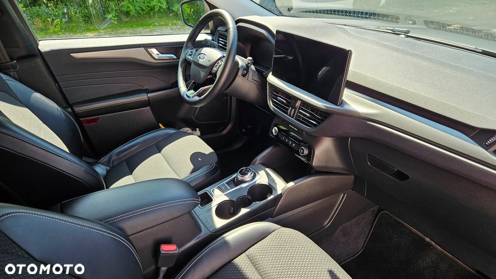 Ford Kuga - 20