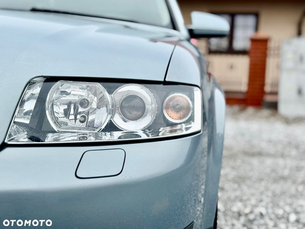 Audi A4 Limousine 2 - 8