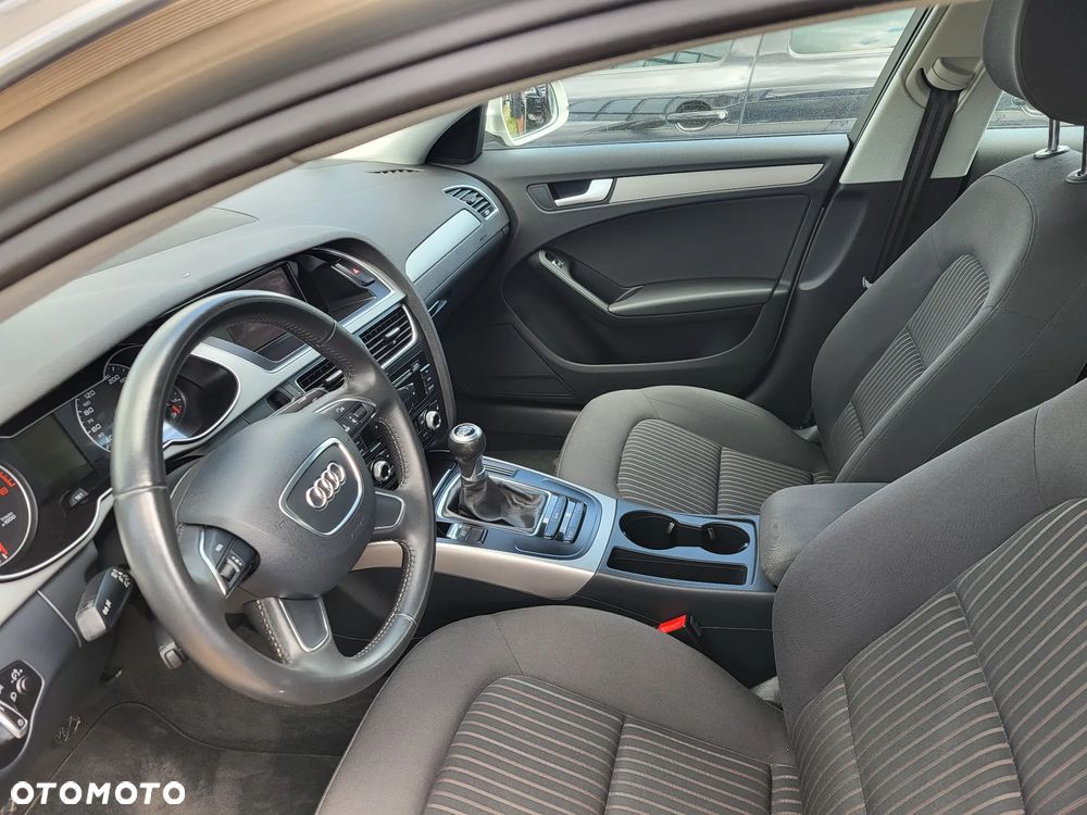 Audi A4 Limousine 1.8 TFSI Attraction - 14