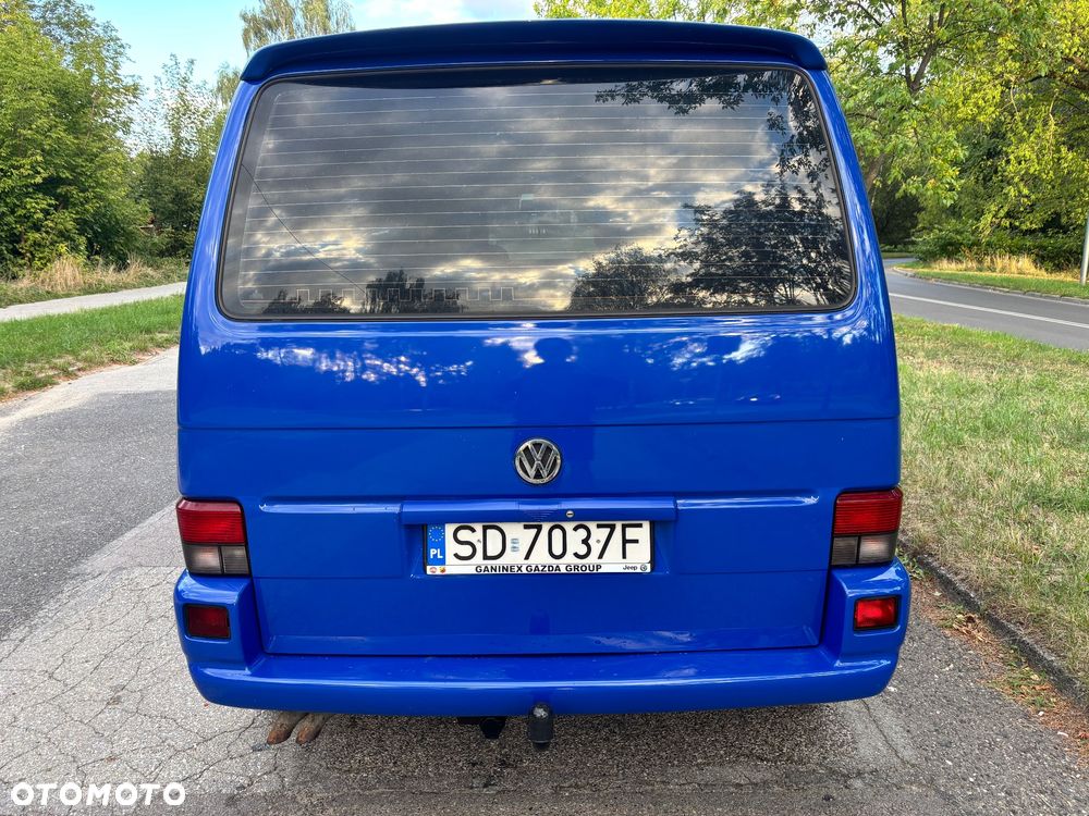 Volkswagen Multivan - 24