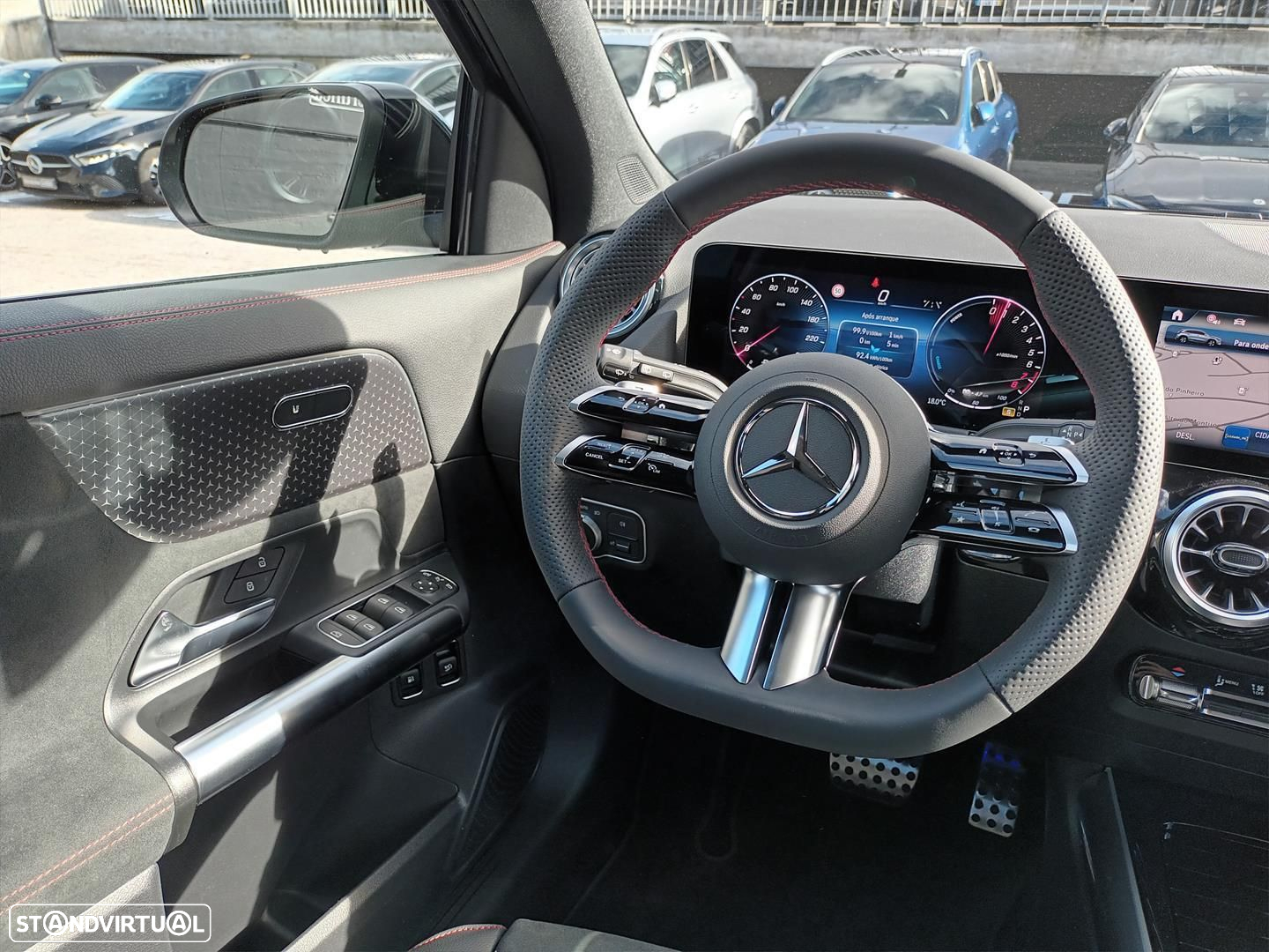 Mercedes-Benz GLA 250 e AMG Line - 16