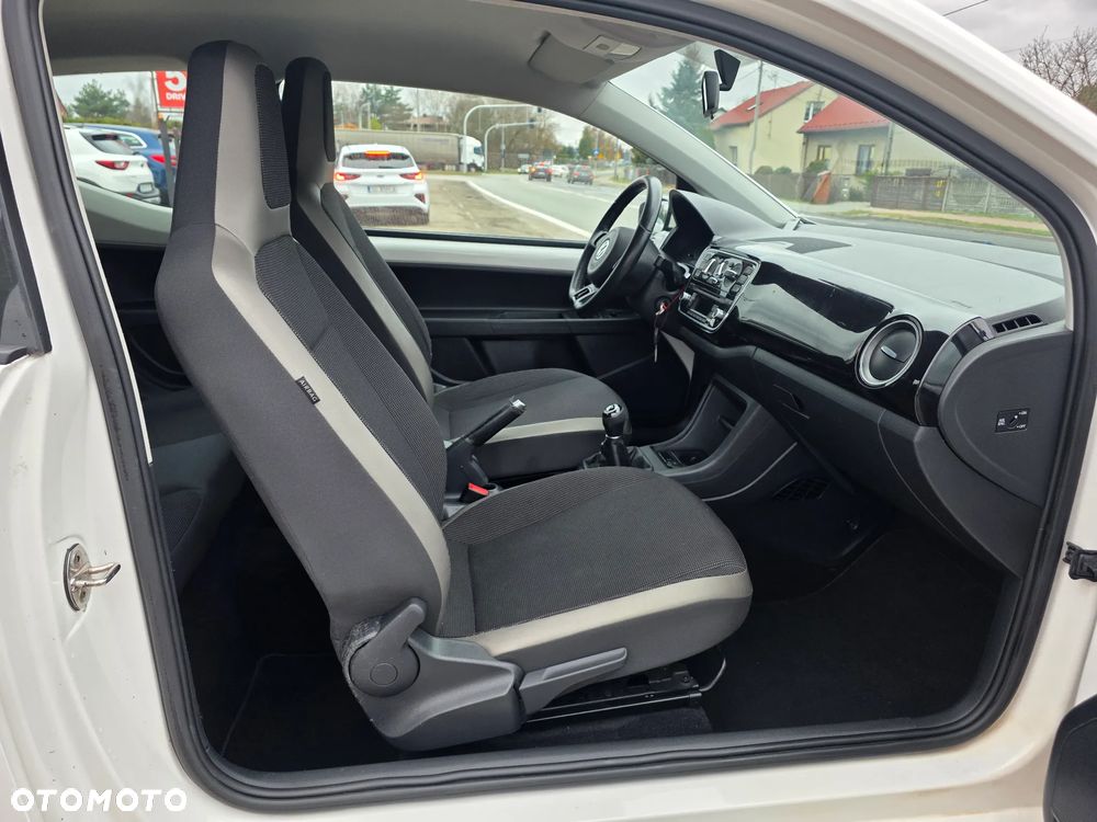 Volkswagen up! 1.0 take - 11