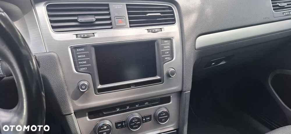 Volkswagen Golf 1.6 TDI BMT Comfortline - 8