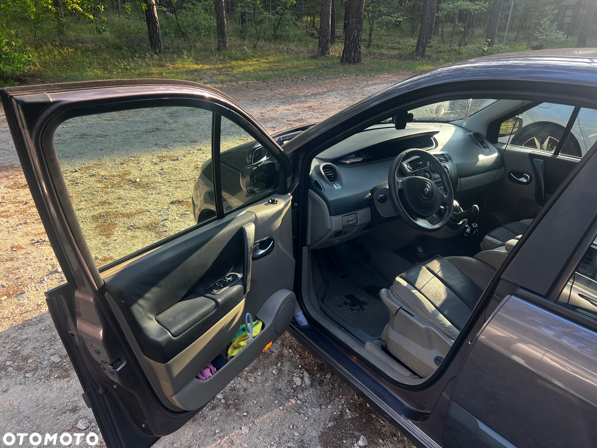 Renault Scenic 1.6 16V Confort Authentique - 11