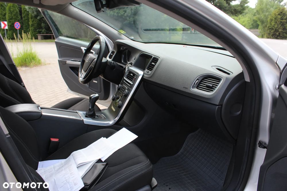 Volvo V60 D2 - 25