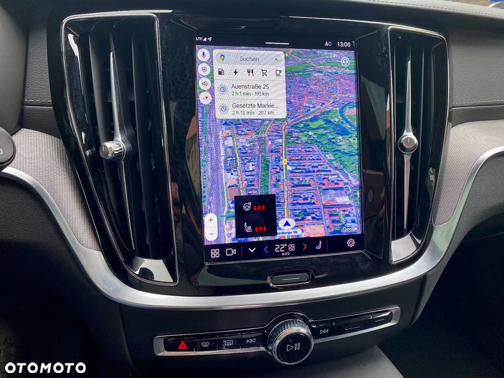 Volvo V60 T8 AWD Plug-In Hybrid Polestar Engineered R-Design - 14