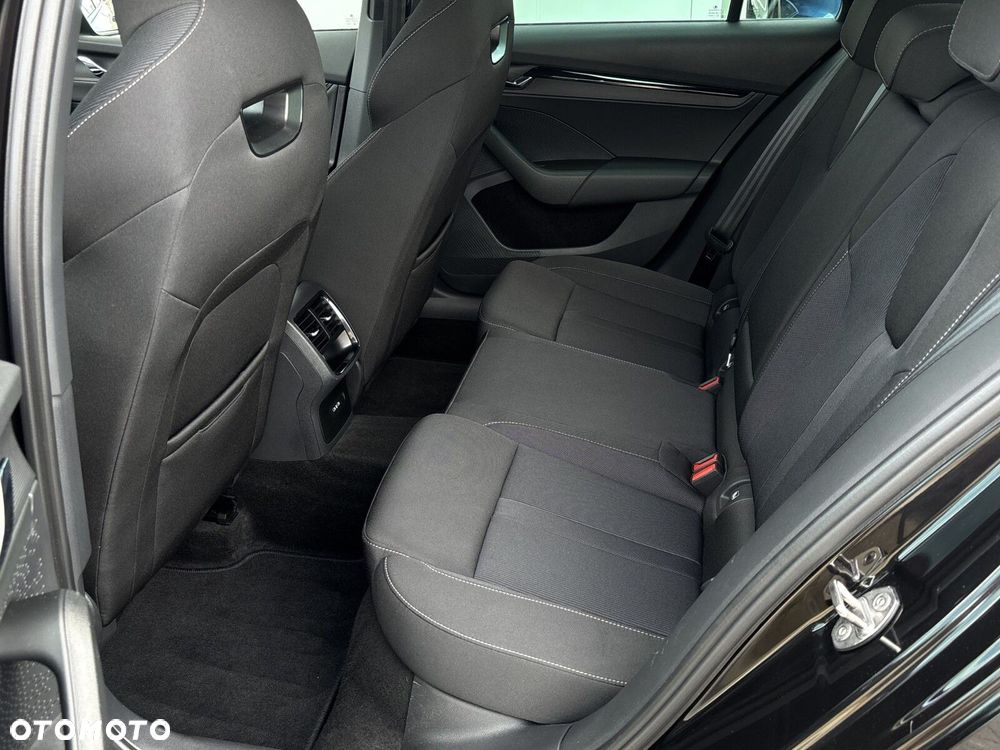 Skoda Octavia 2.0 TDI Sportline DSG - 12