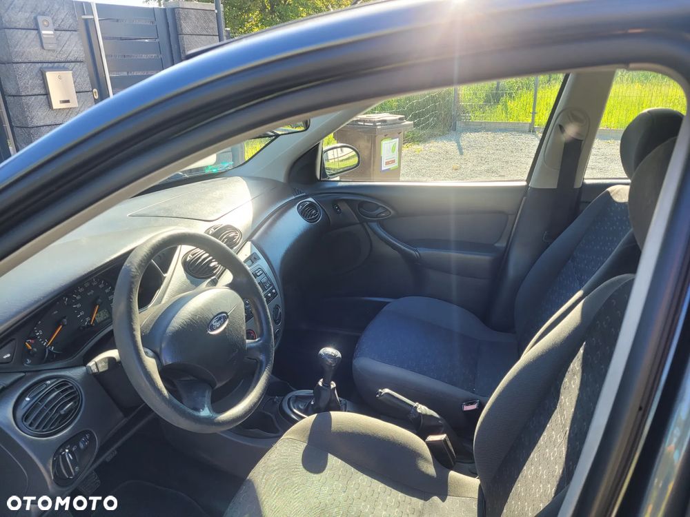 Ford Focus 1.6 Ambiente - 7