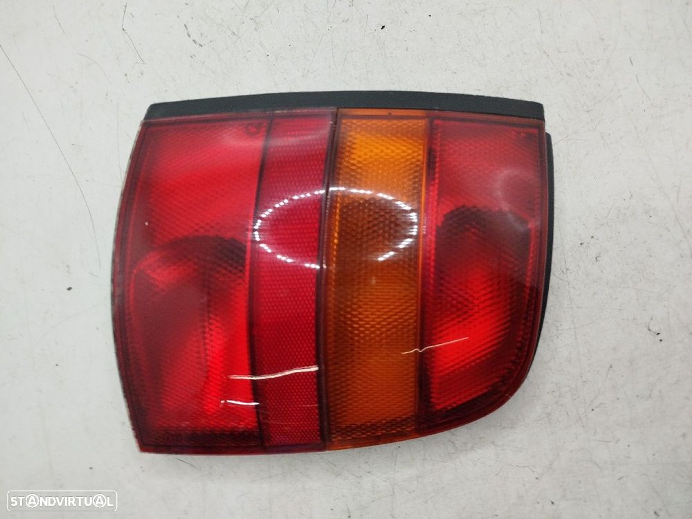 Farolim Stop Esq Nissan Micra Ii (K11) - 1