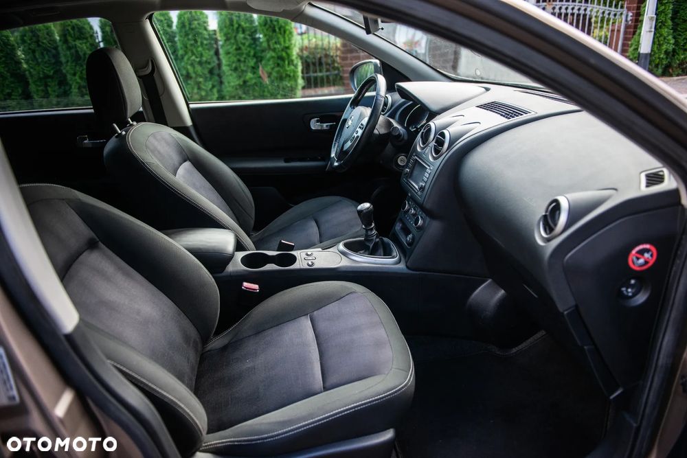 Nissan Qashqai 2.0 tekna - 26