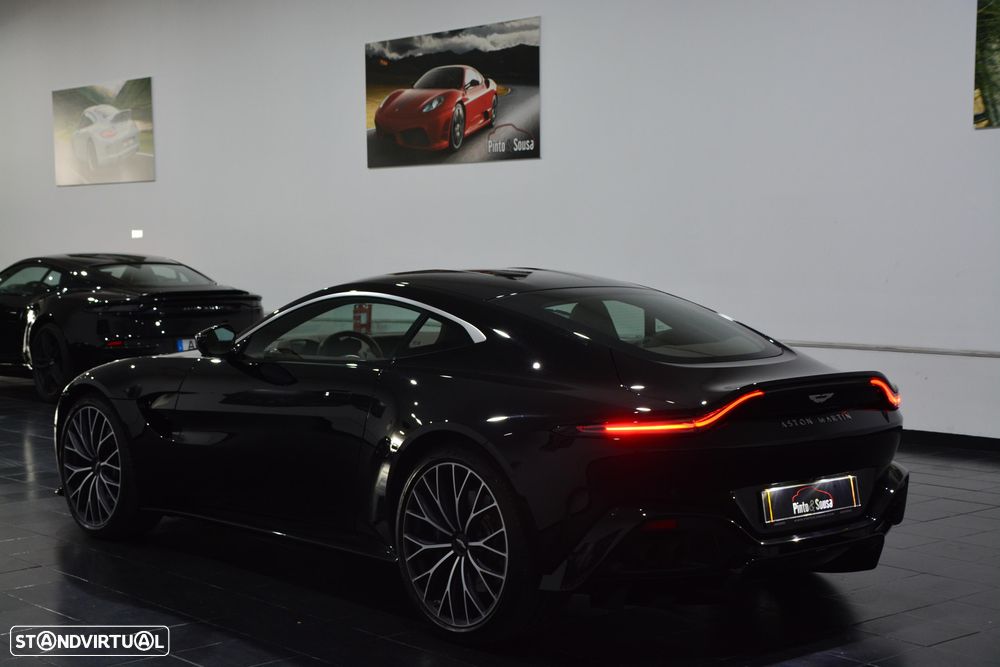 Aston Martin Vantage Coupe V8 - 13