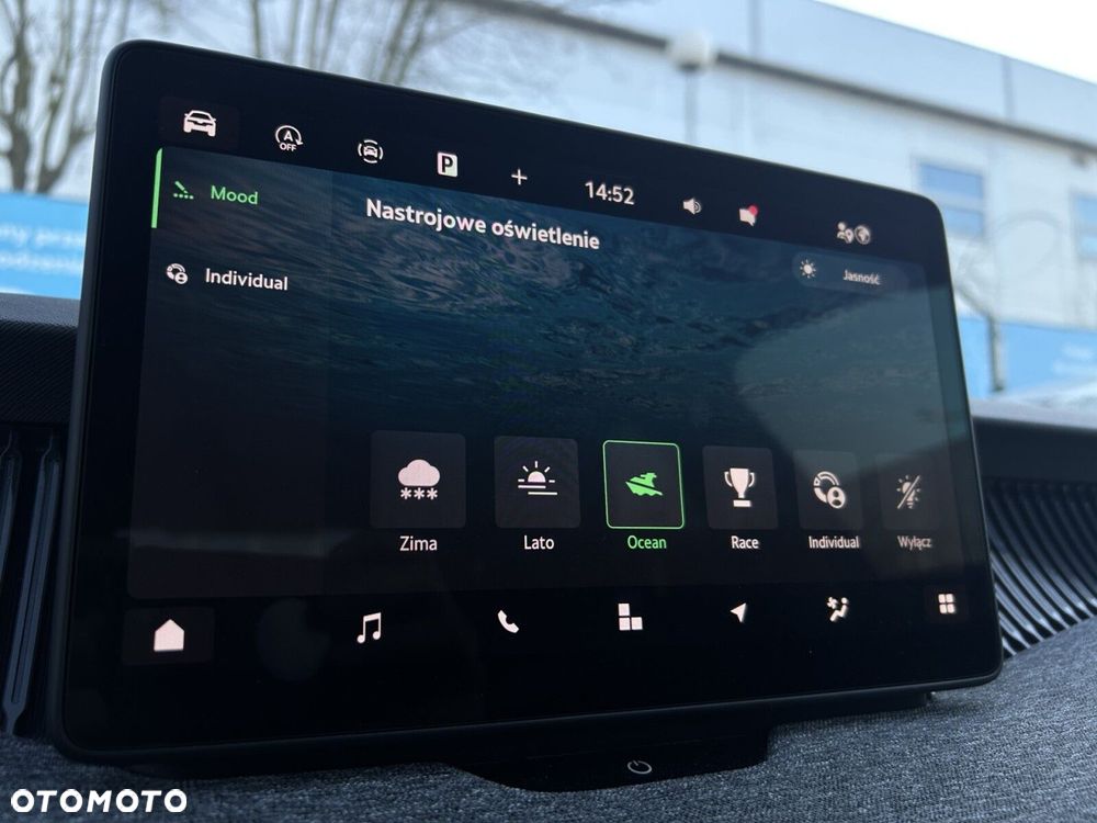 Skoda Superb 2.0 TDI SCR Selection DSG - 34