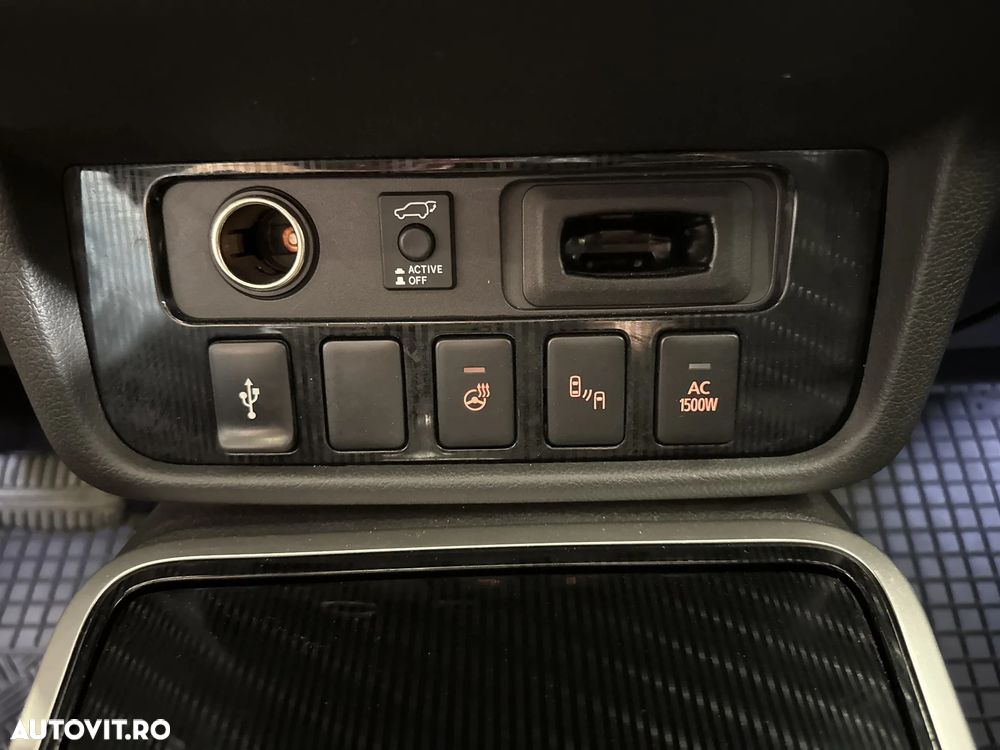 Mitsubishi Outlander - 19