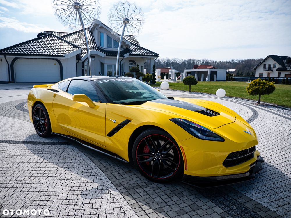 Chevrolet Corvette - 14