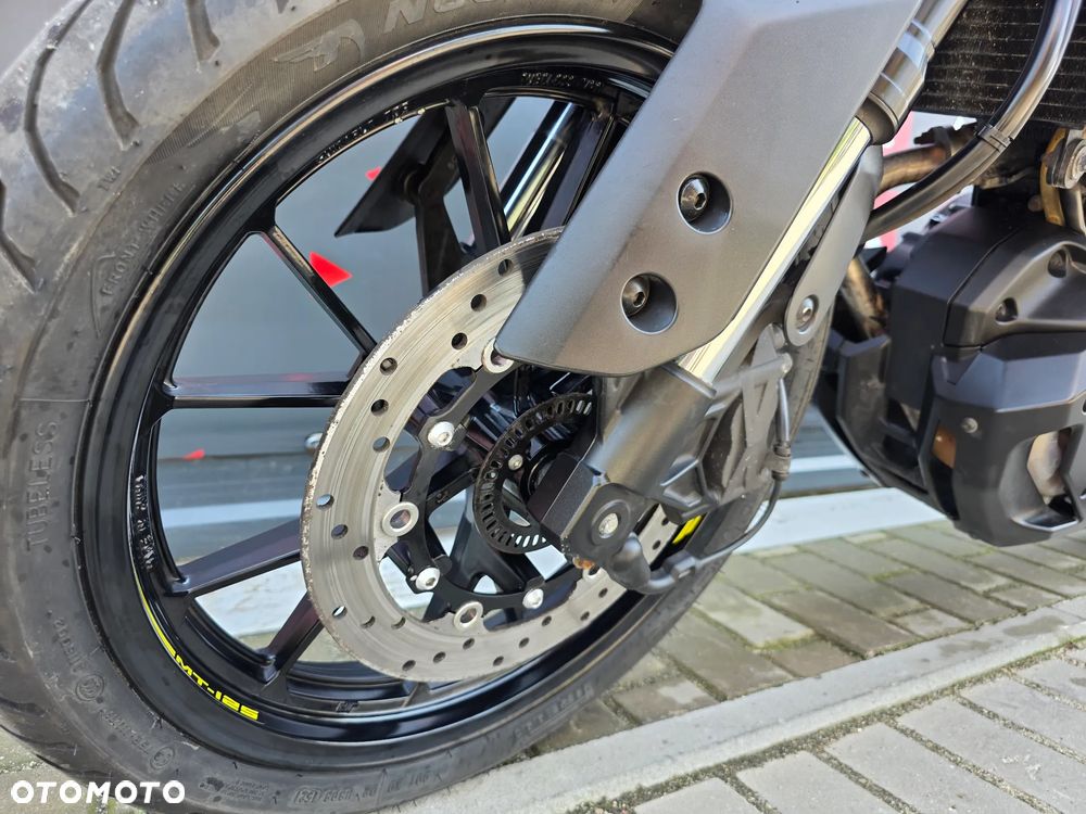 Yamaha MT - 14