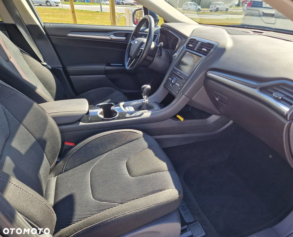 Ford Mondeo 2.0 TDCi STart-Stopp Titanium - 33