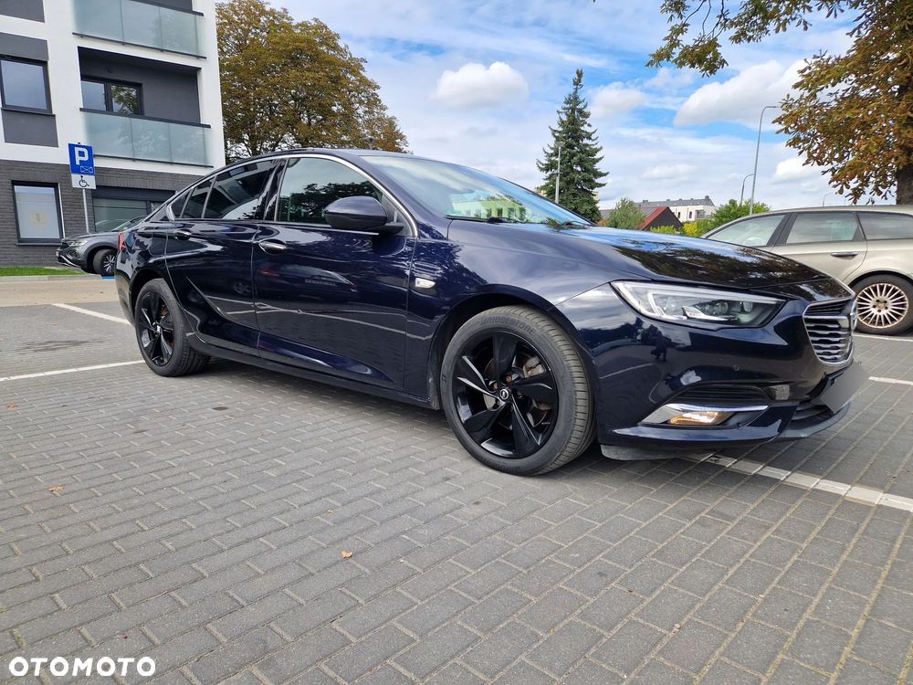 Opel Insignia 2.0 BiTurbo D 4x4 Automatik Ultimate - 2